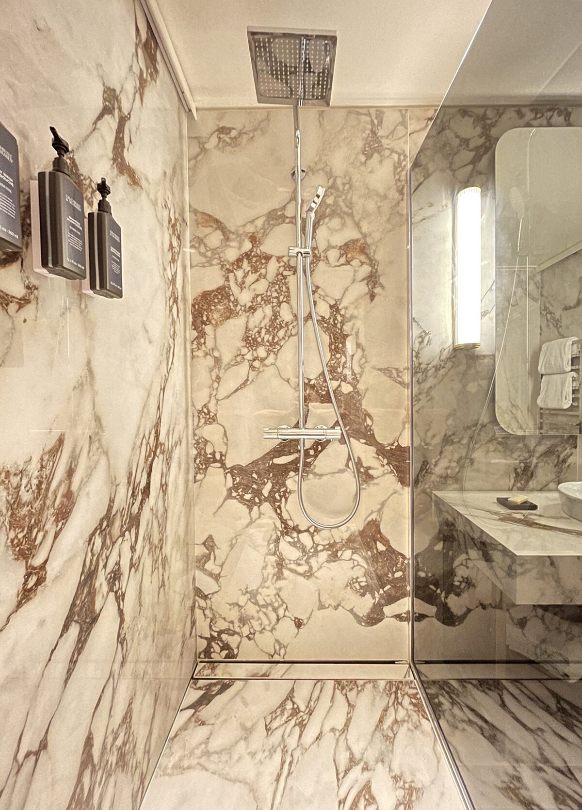 RARE sheratoncomo b3